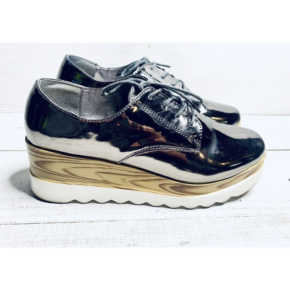 Wanted Platform Sneakers Silver White & Faux Wood Women’s Size 8.5 Unique